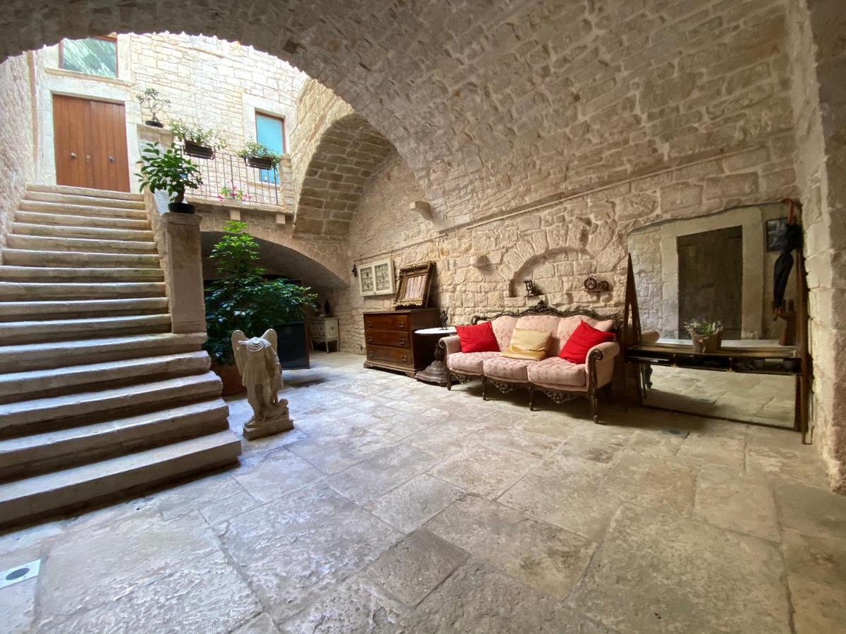 Apartmán Palazzo Morola XIV Century Giovinazzo Exteriér fotografie