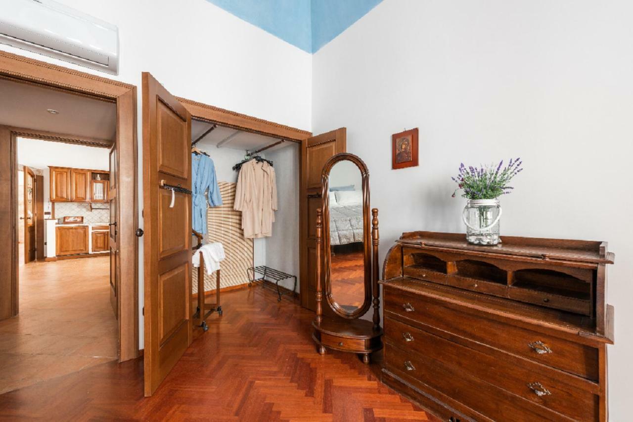Apartmán Palazzo Morola XIV Century Giovinazzo Exteriér fotografie